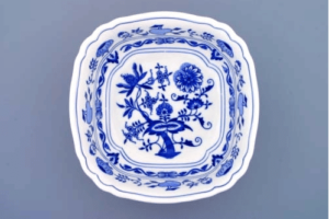 Cibulák – Misa šalátová 4-hranná 21 cm – originálny cibuľový porcelán 1. akosť