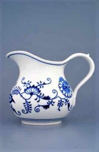 Cibulák – Džbán baňatý 1.20 l – originál cibuľový porcelán 1. akosť