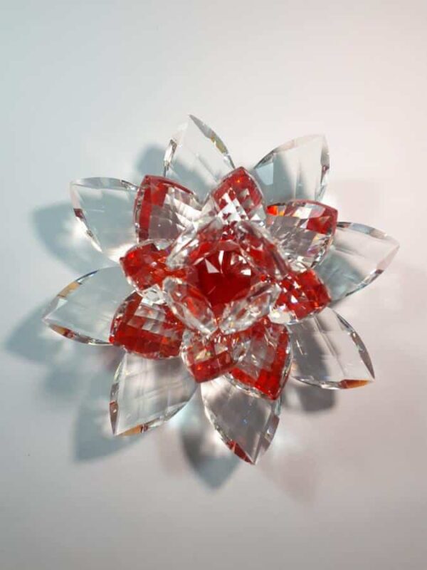 Krištálový brúsený lotosový kvet červený 15 cm