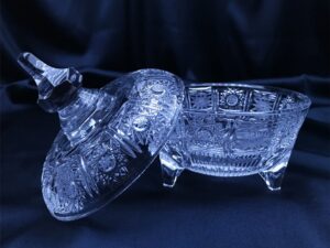 Krištálová brúsená dóza 14 cm s viečkom