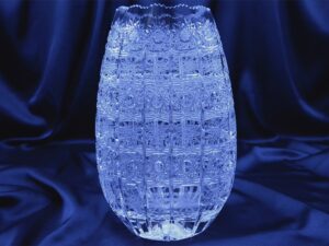 Krištáľová brúsená váza 25,5 cm